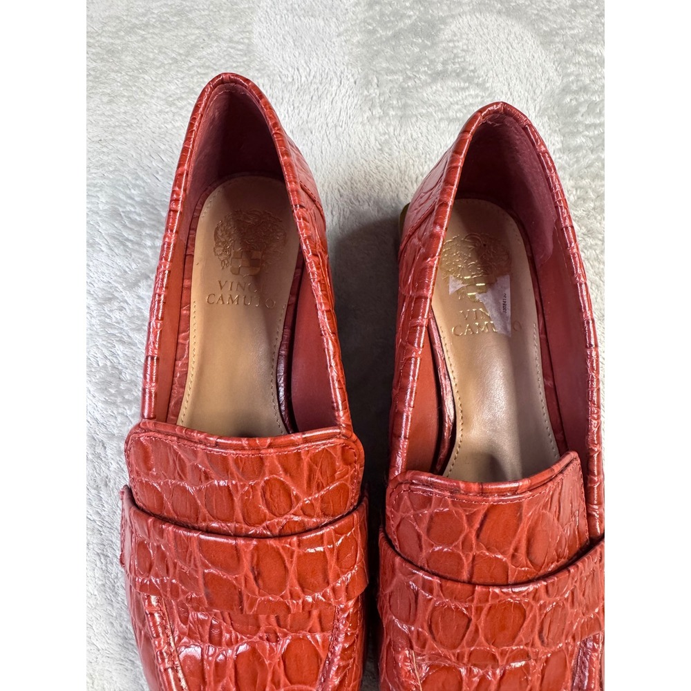 Vince Camuto Women Red Croc Embossed Pointed Toe Penny Loafers Size 6.5M - Picture 2 of 4